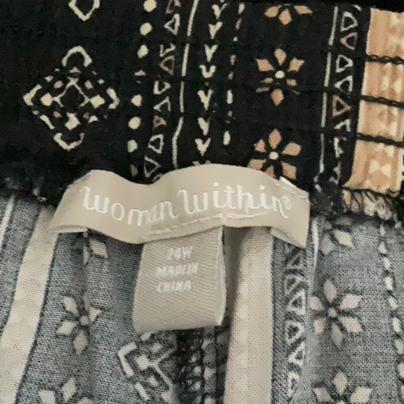 Women - Picture 5 of 5